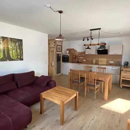 公寓 Kloenhuesing *